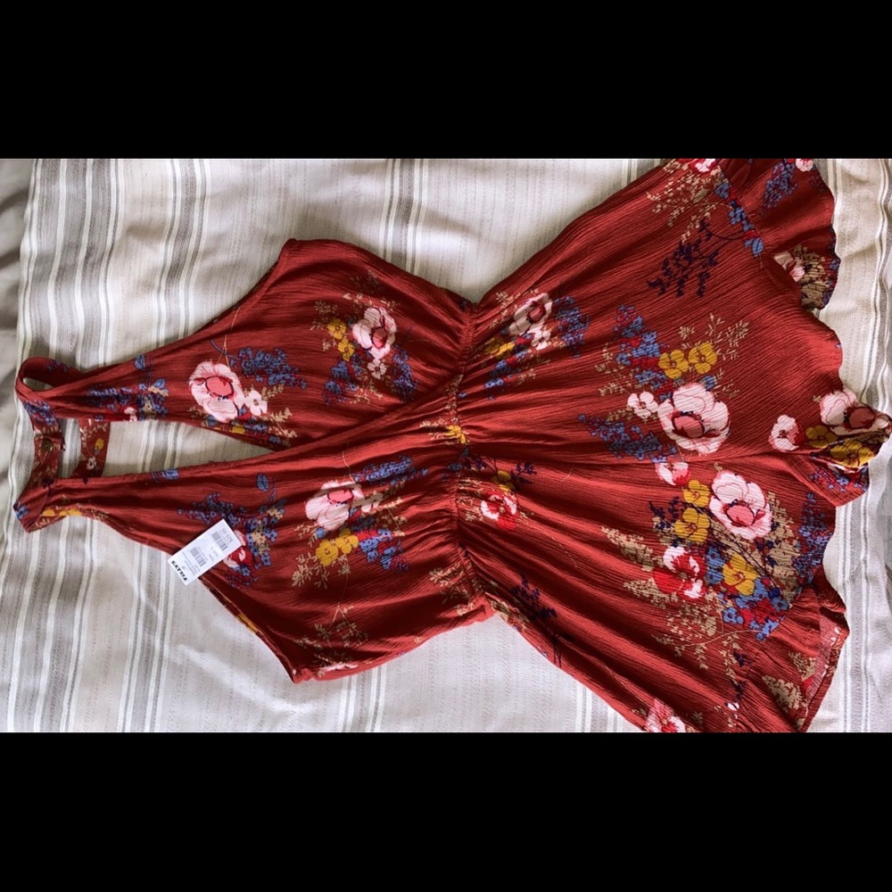 Tillys floral keyhole romper